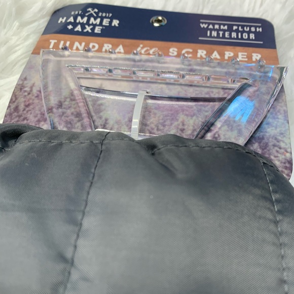 Men’s mitten ice scraper for car windshield - Picture 4 of 4